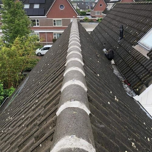Hoensbroek Dakinspectie Hoensbroek aan de nokvorsten Dakinspectie Hoensbroek aan de nokvorsten
