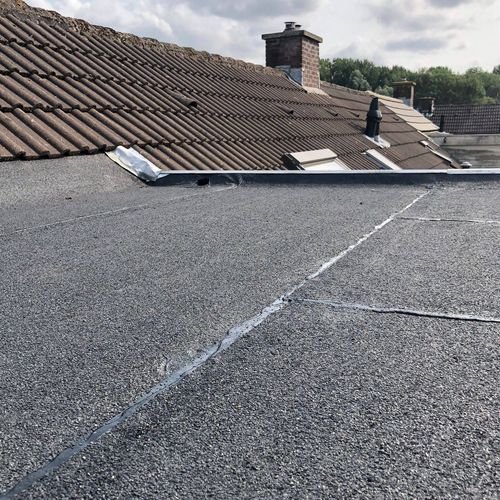 Nieuw plat dak gelegd in Hoensbroek